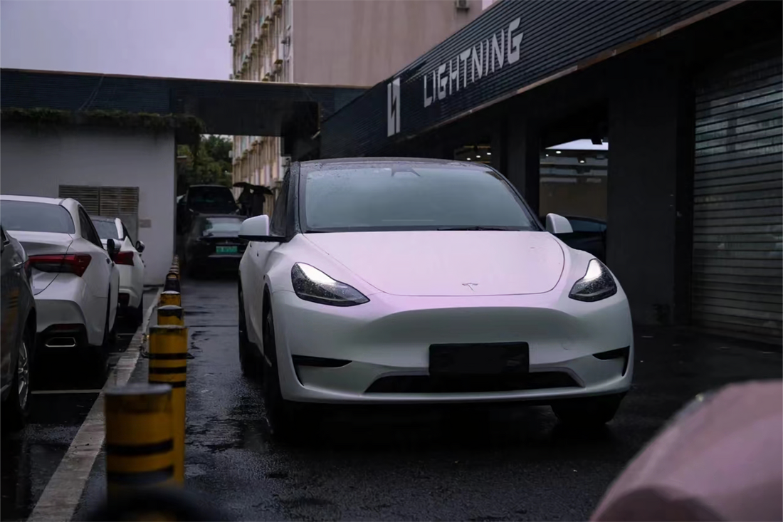 PET Matte White Turns Purple Vinyl Wrap
